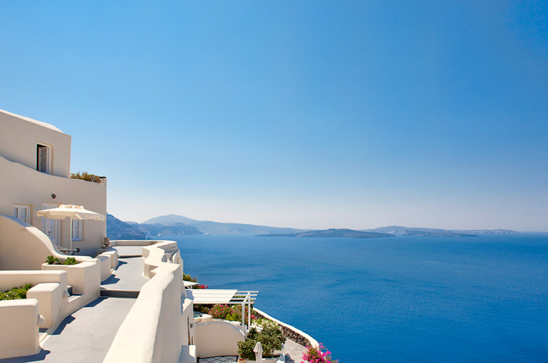 Canaves Suites