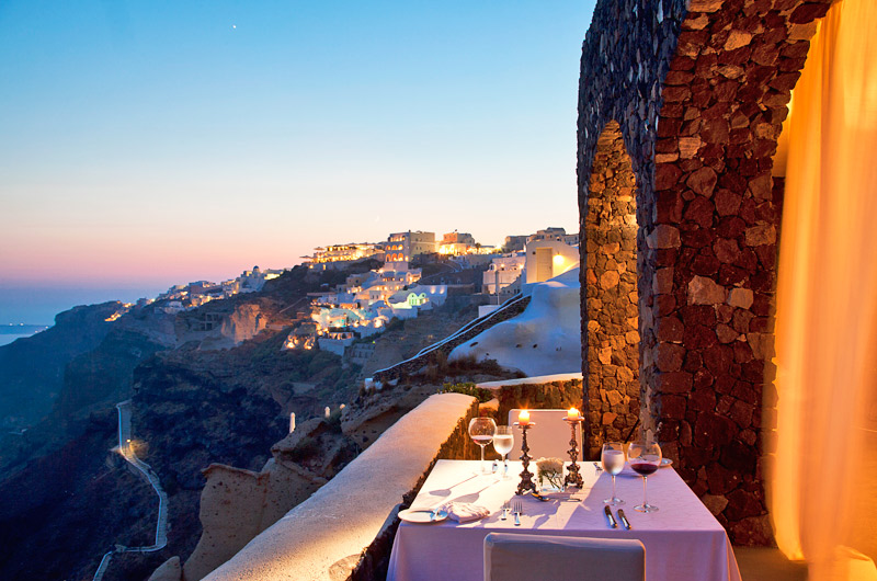 Canaves Suites