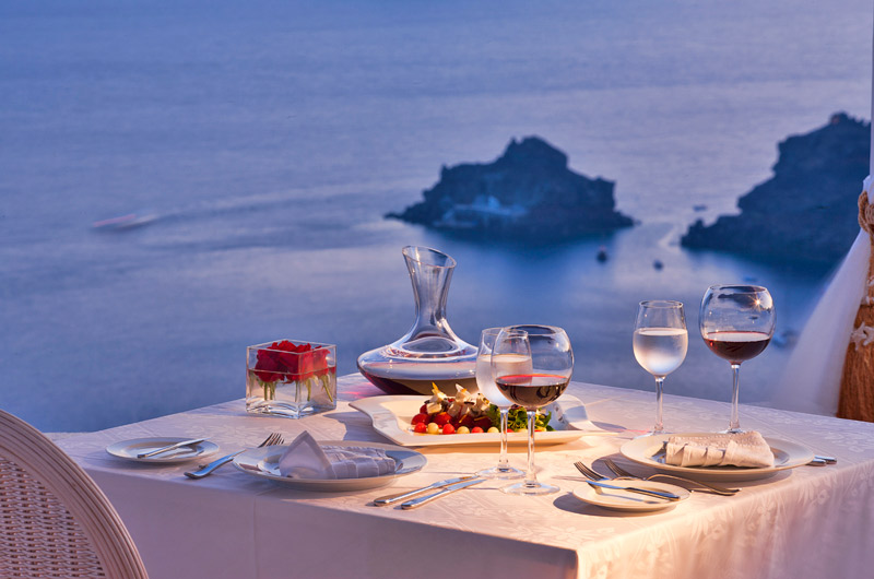 Canaves Suites
