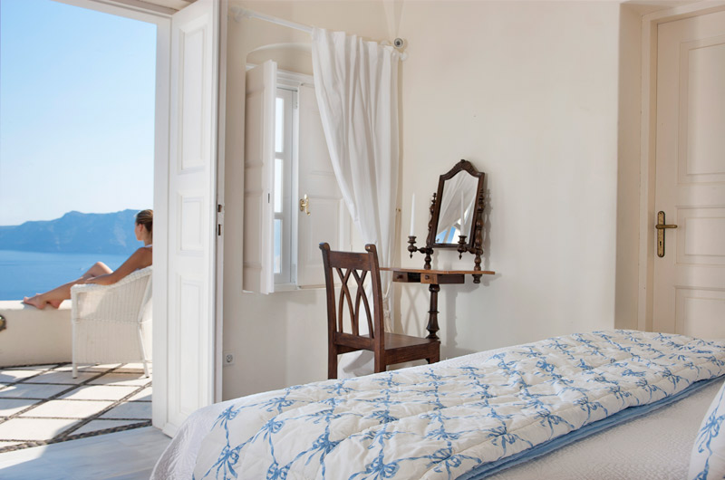 Canaves Suites