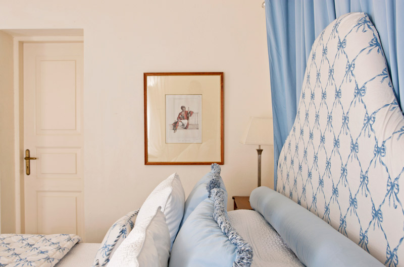 Canaves Suites