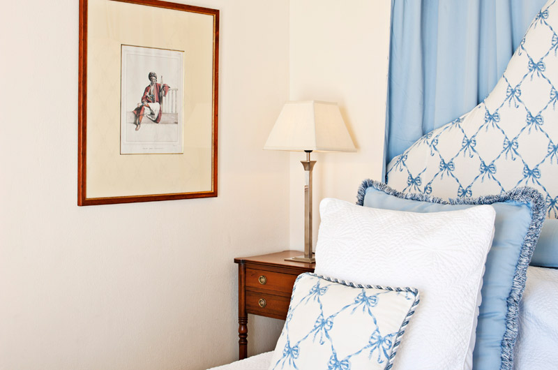 Canaves Suites