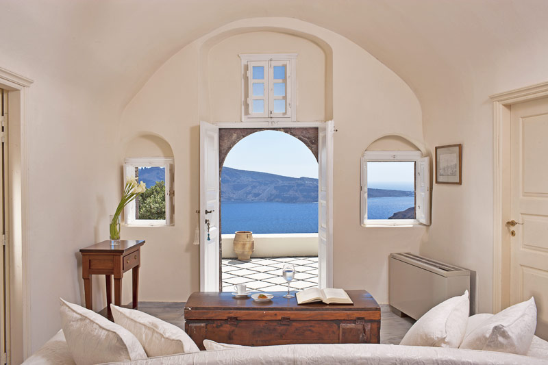 Canaves Suites