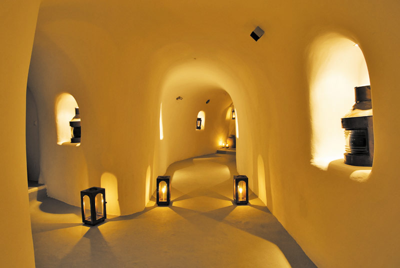 Canaves Suites