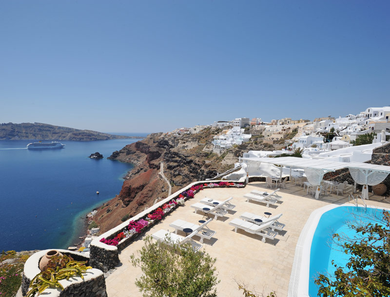 Canaves Suites