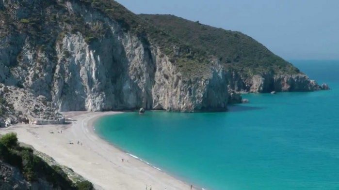 praia milos