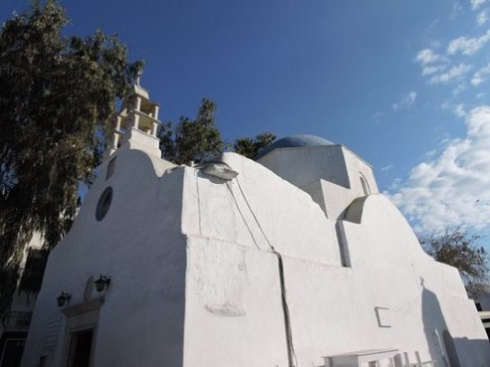 igreja catolica mykonos