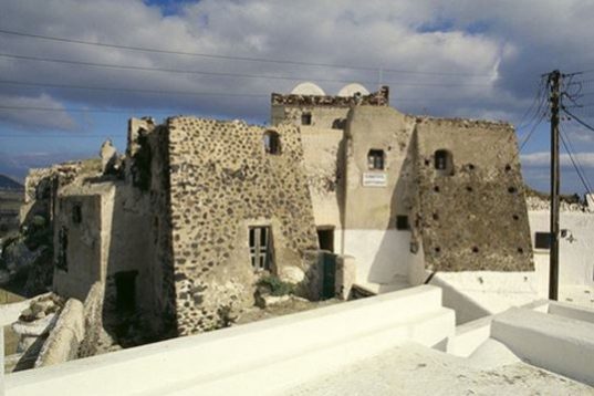 castelo akrotiri santorini