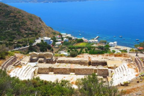 O Impressionante Teatro Romano de Milos