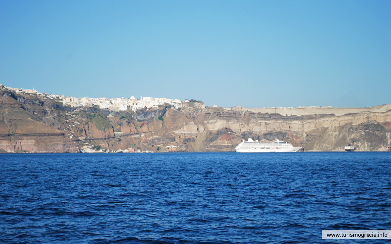 fira santorini